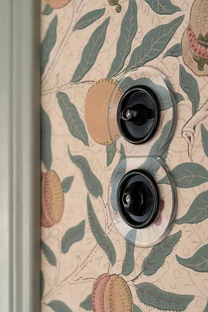 Lasikehys, päätyosa - Lasikehykselliset pistorasiat ja kytkime - 518-153-3 - 2