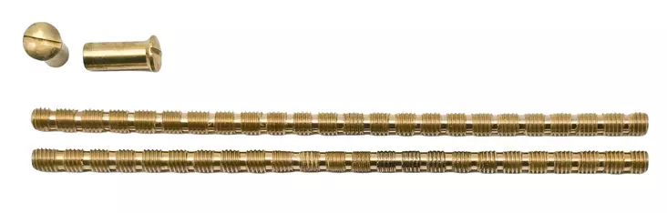 Painikkeen ruuvit, messinki (M5) - Takonaulat ja erikoisruuvit - 890-096-3 - 1