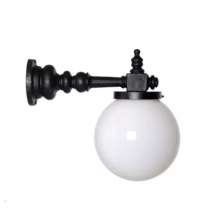 Seinävalaisin, opaalilasikuvulla - Pallovalaisimet - 504-034-44 - 1