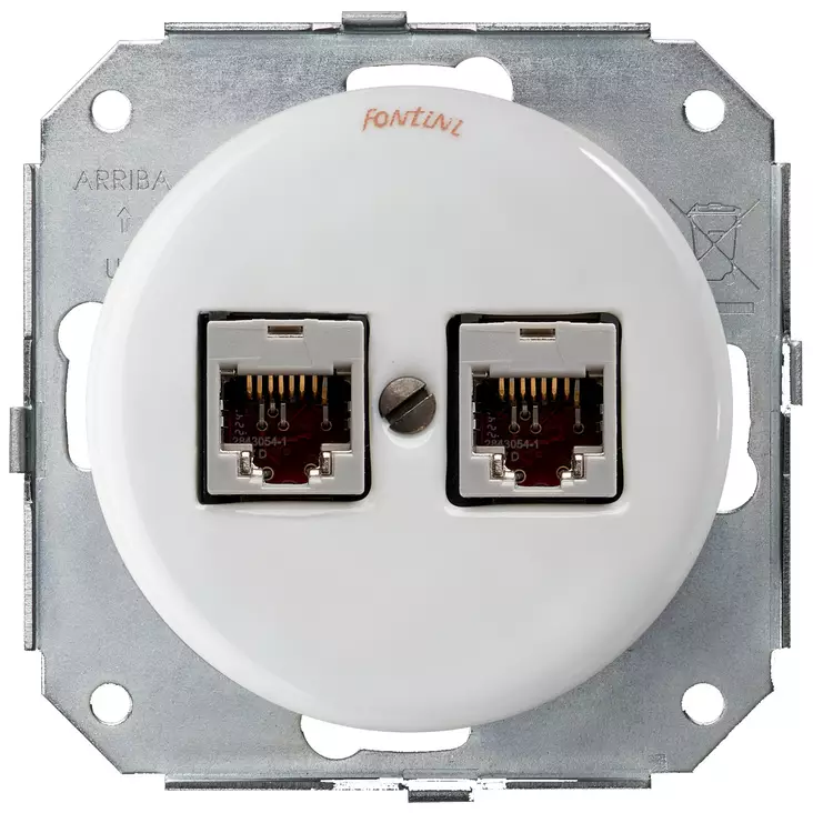 Data ja data, suojattu - Valkoiset posliinipistorasiat - 517-041-7 - 1