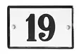 Emalikyltti no "19", 6 x 4 cm - Emaliset numerokilvet, pienet - 946-085-19 - 1