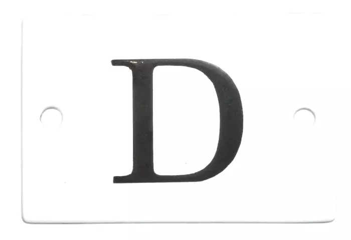 Kirjain 6 x 4 cm, emaloitu - Emaliset kirjainkilvet - 945-022-D - 1